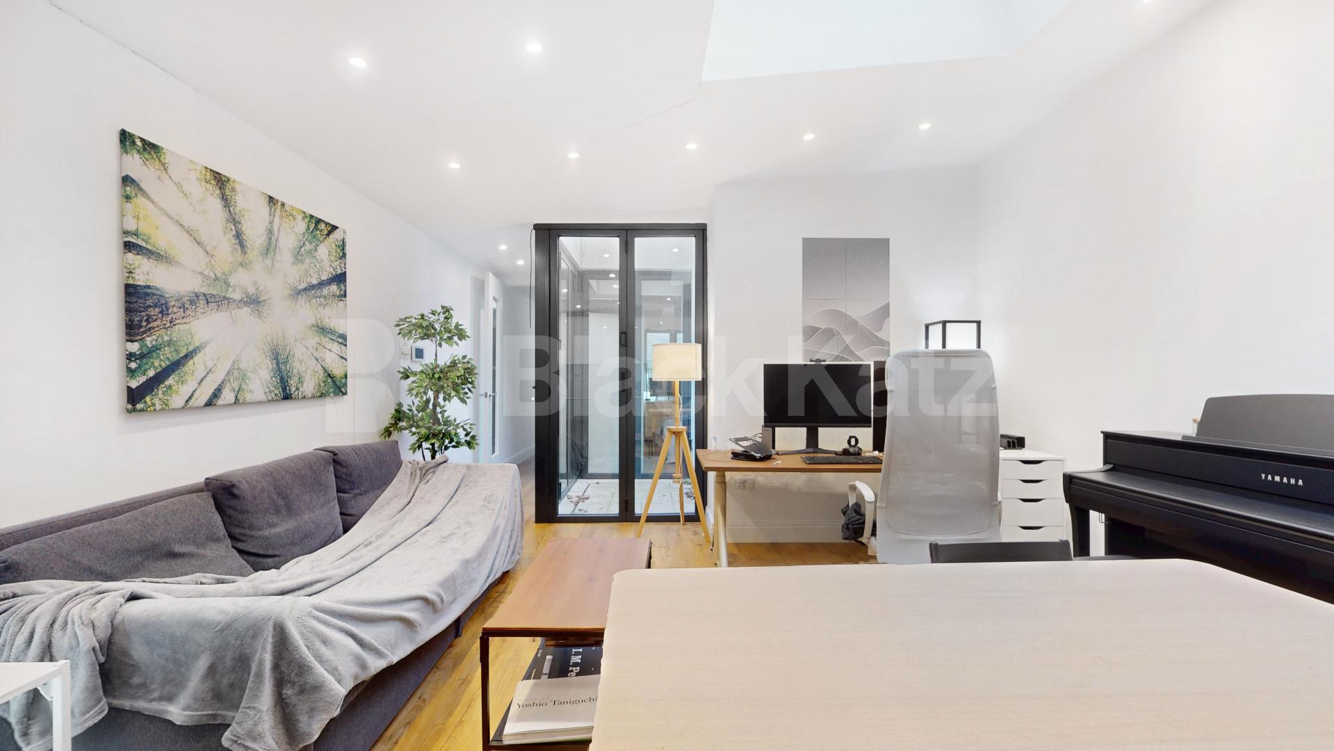 			1 Bedroom, 1 bath, 1 reception Flat			 Parkway, Regents Park / Camden